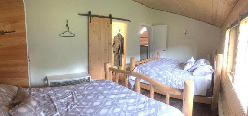 クイーンサイズベッドのスタンダードルーム, Cougar Mountain Lodge B&b