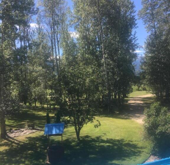 クイーンサイズベッドのスタンダードルーム, Cougar Mountain Lodge B&b