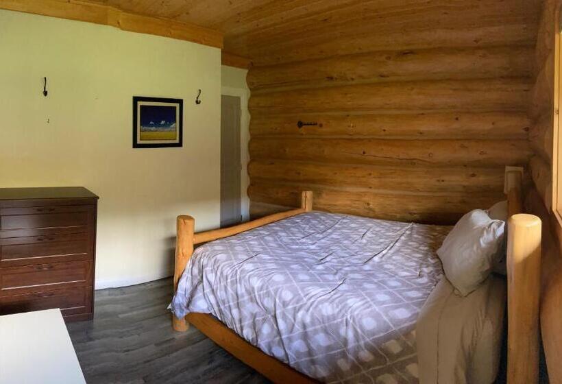 クイーンサイズベッドのスタンダードルーム, Cougar Mountain Lodge B&b