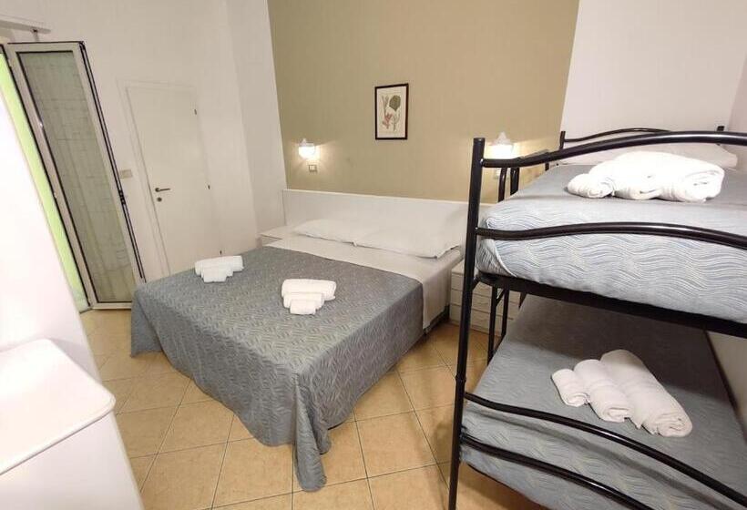 4 Bett Standardzimmer, Athena B&b