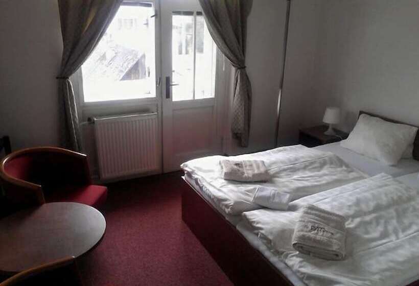 四人标准间, Bellevue