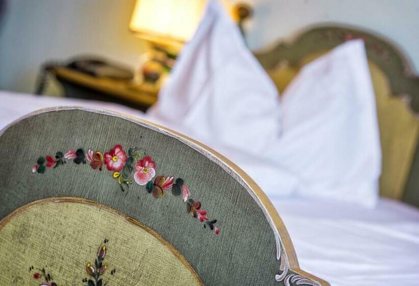 Номер Стандарт, Brunella