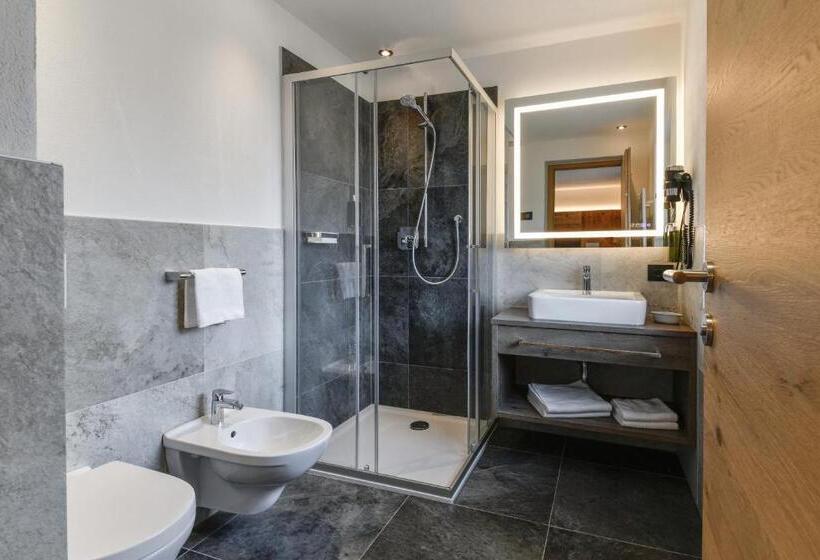 Трехместный Номер Superior, Brunella