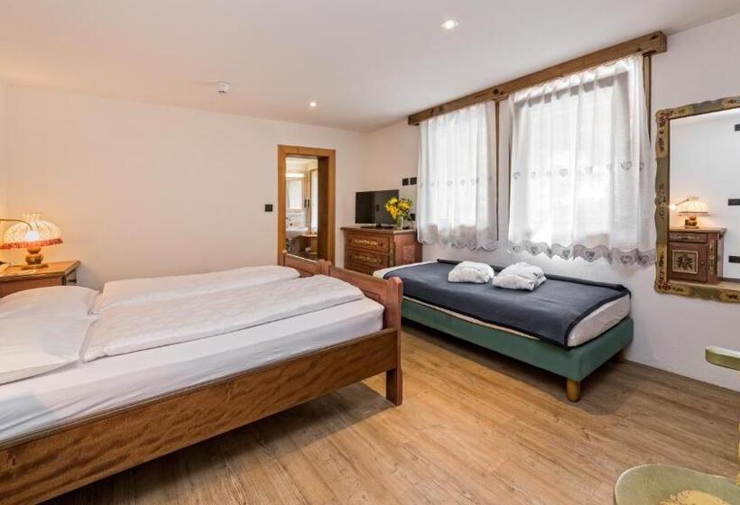 Трехместный Номер Базовый, Brunella