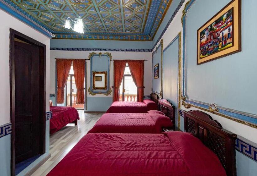 غرفة عائلية, Majestic 1