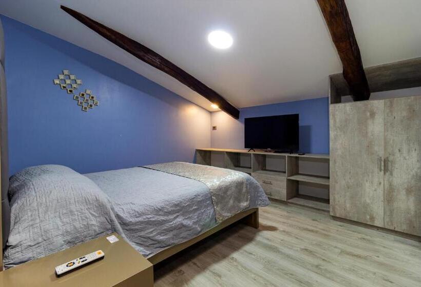 غرفة ديلوكس, Majestic 1