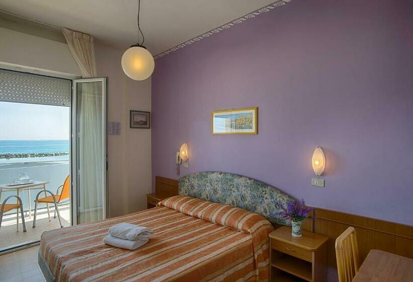 スタンダードルーム, Meritime