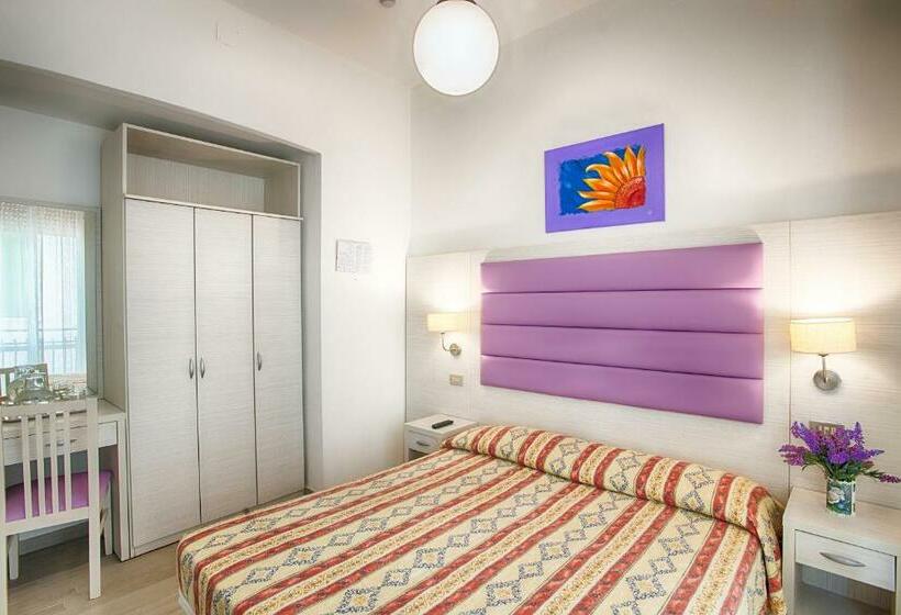 スタンダードルーム, Meritime