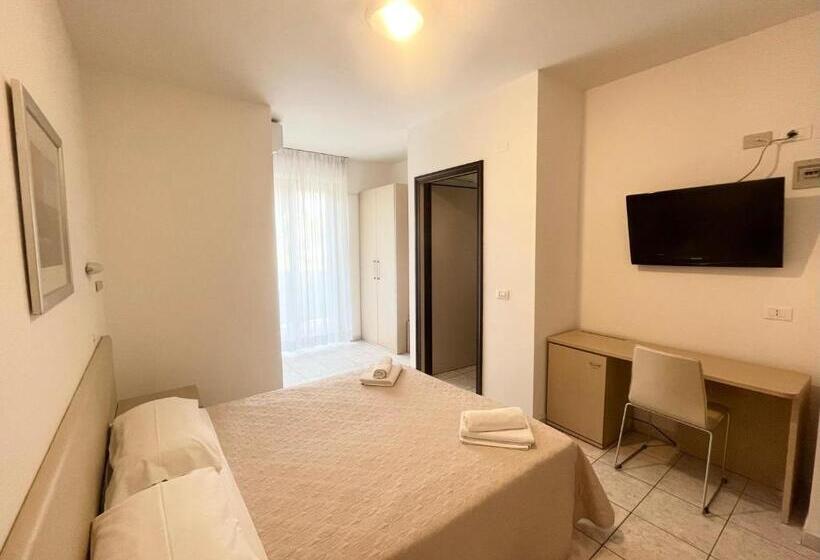 اتاق استاندارد, Rosen Garden