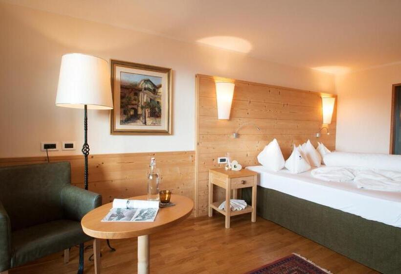 バルコニー付きデラックスルーム, Schwarzer Adler