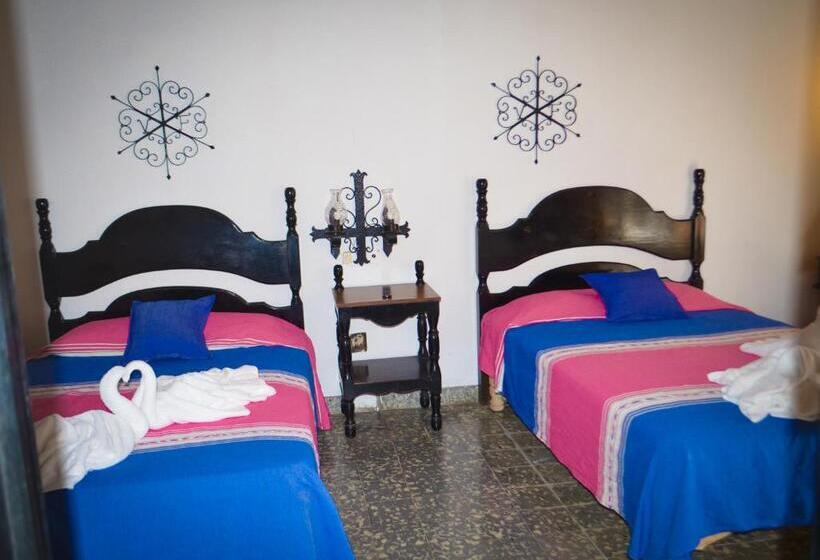 חדר סטנדרט לארבעה, Villa De Flores