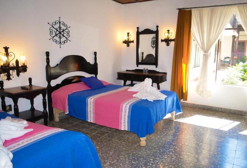 Четырехместный Номер Стандарт, Villa De Flores