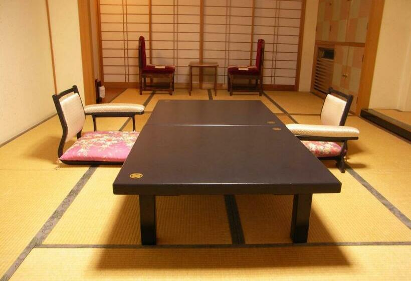 غرفة قياسية حمام مشترك, Kanouya