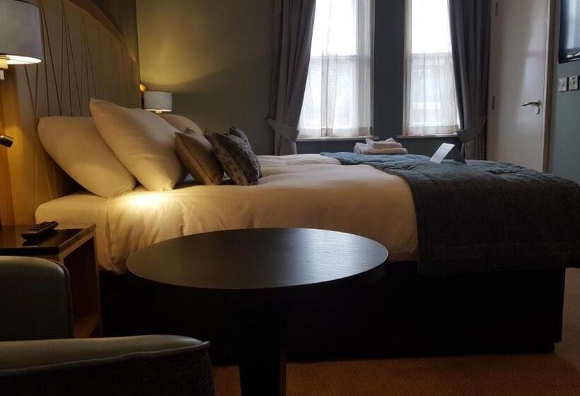Номер Стандарт, The Bull & Stirrup Hotel Wetherspoon