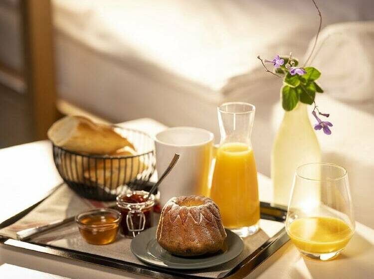 패밀리 룸, Ciarus