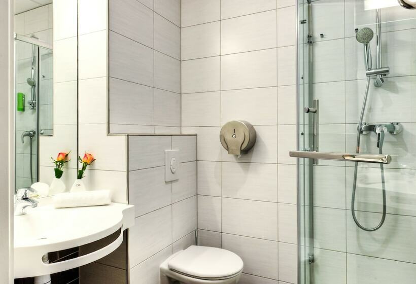 패밀리 룸, Ciarus