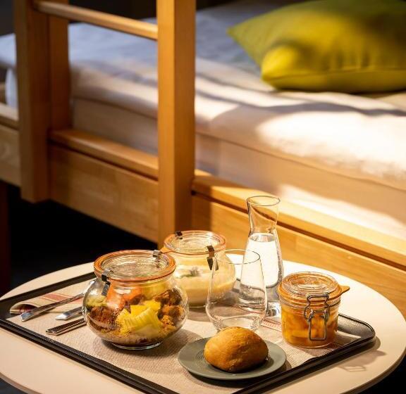 스탠다드 트리플 룸, Ciarus