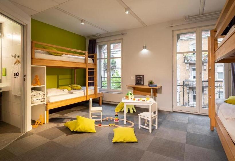 패밀리 룸, Ciarus