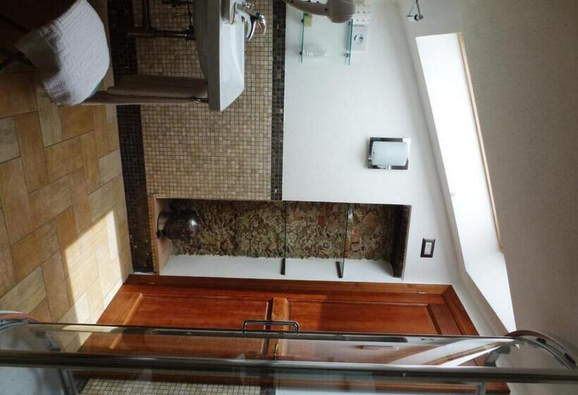 غرفة قياسية ثلاثية, B&b La Casa Di Ely