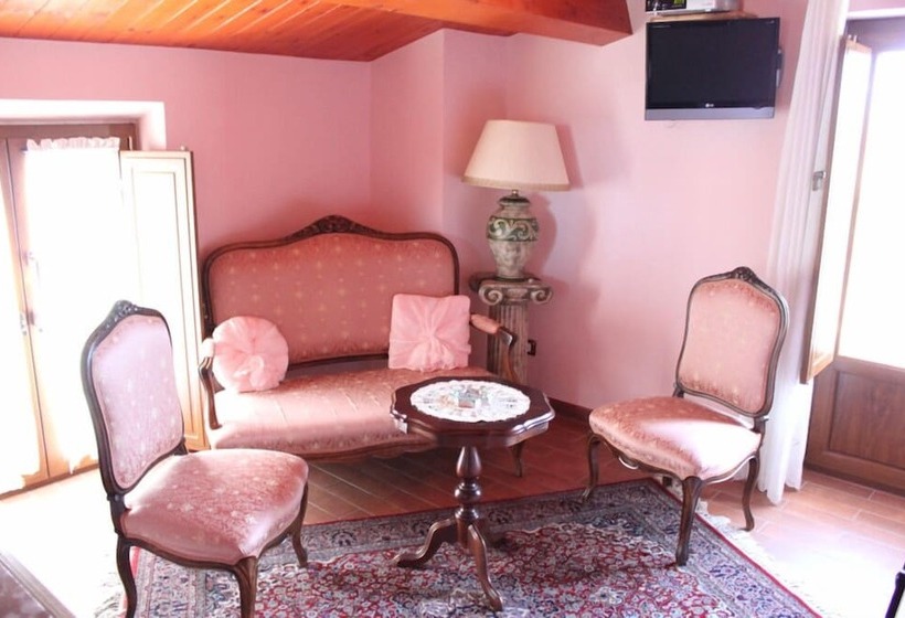 Четырехместный Номер Стандарт, B&b La Ginestra