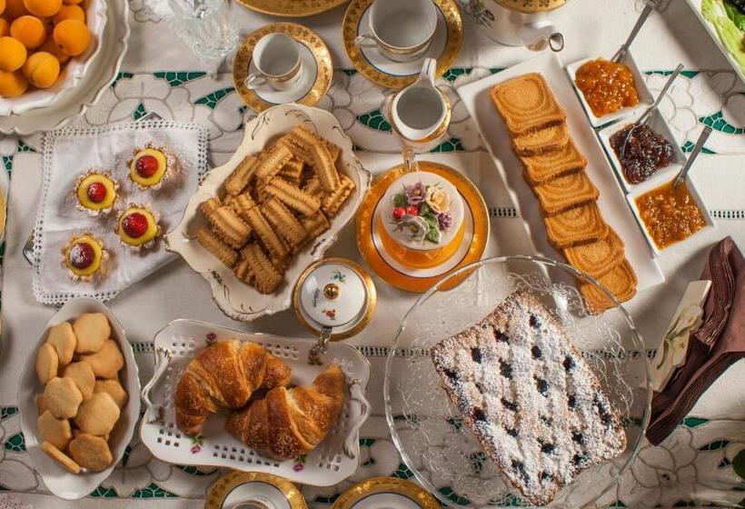 غرفة قياسية ثلاثية, B&b La Ginestra