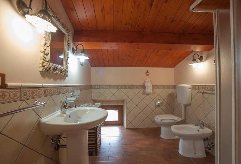 غرفة قياسية رباعية, B&b La Ginestra