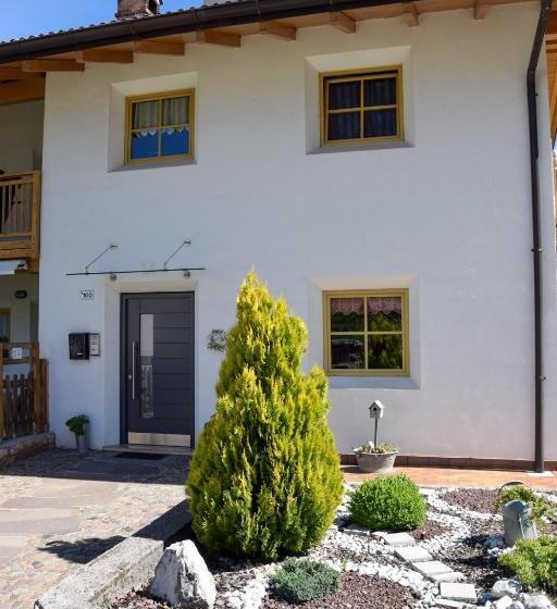 غرفة قياسية رباعية مطلة على الحديقة, B&b Primavera