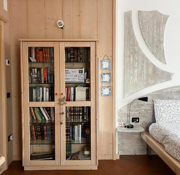 غرفة قياسية رباعية مطلة على الحديقة, B&b Primavera