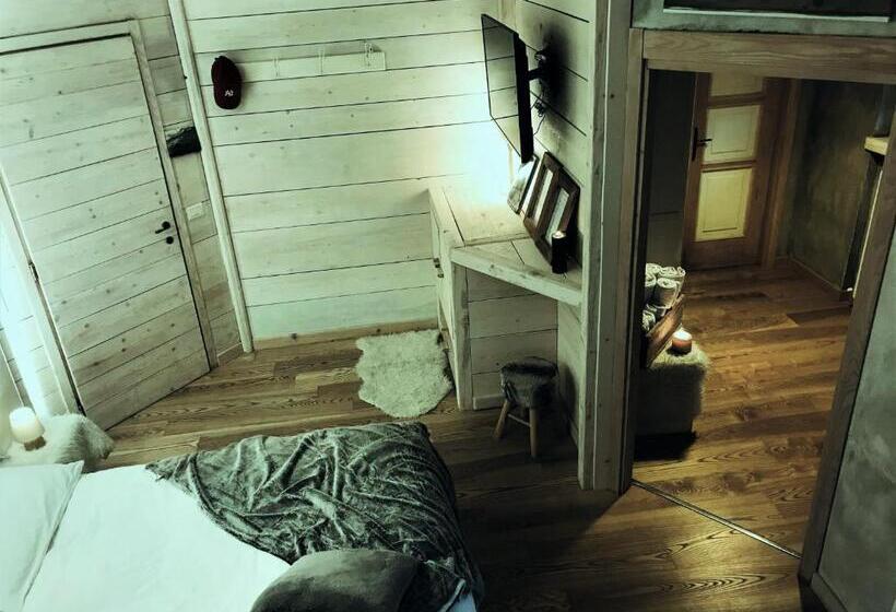 デラックスの４人部屋, Ca Viro