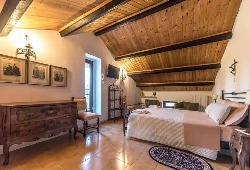 Perhesviitti, La Sorgente