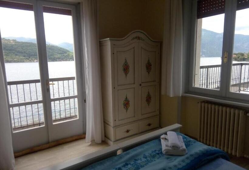 חדר סטנדרט נוף לאגם, Albergo Motta