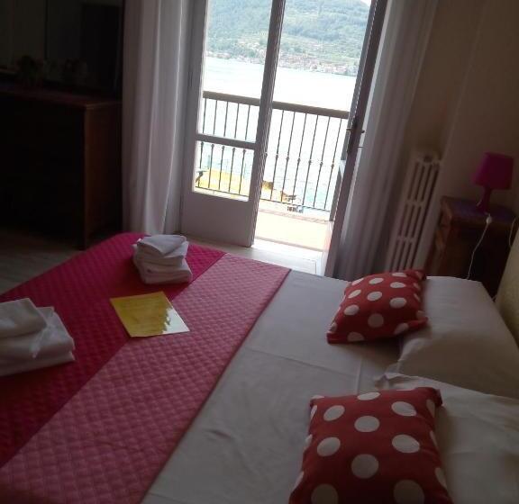 חדר סופריור לשלושה, Albergo Motta