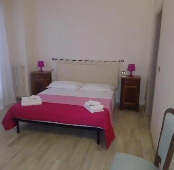 Superior Kolmen Hengen Huone, Albergo Motta