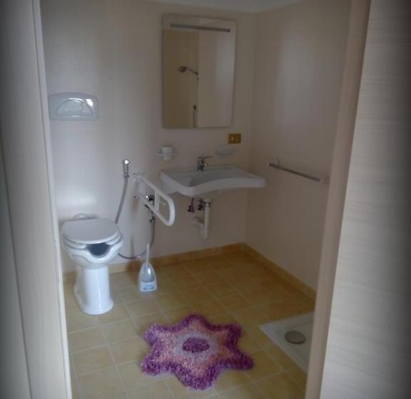 Номер Стандарт Трехместный, Albergo Motta