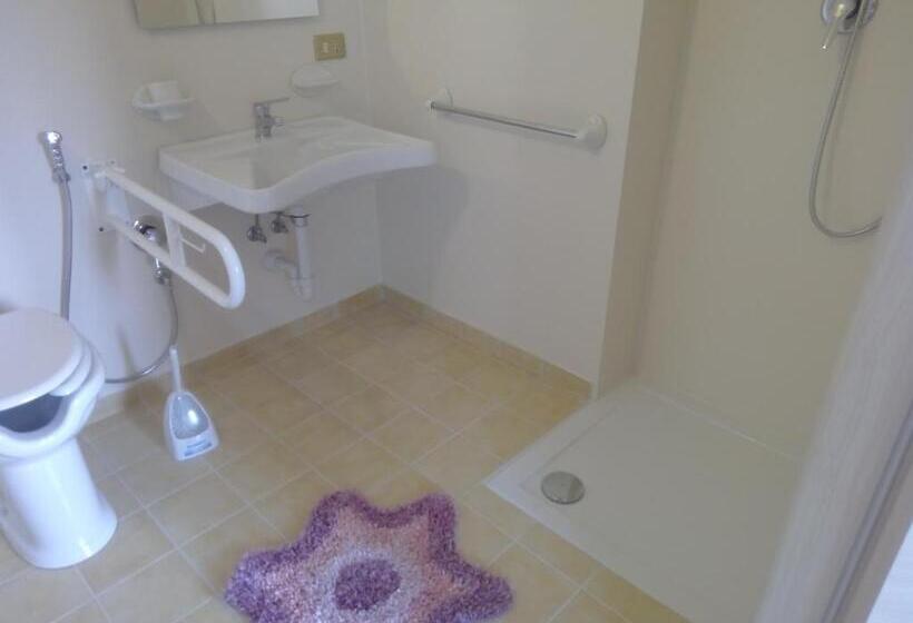 חדר סטנדרט נוף להרים, Albergo Motta