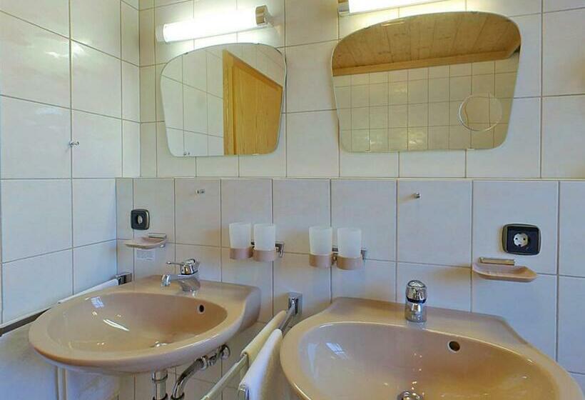 패밀리 룸, Alpina