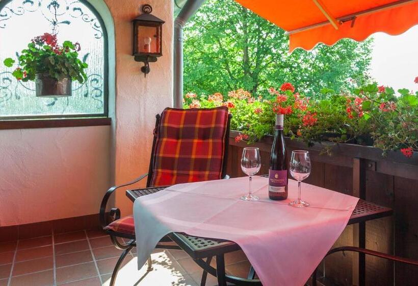 Comfort room with balcony, Alpina