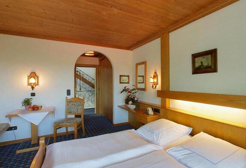 Comfort room with balcony, Alpina
