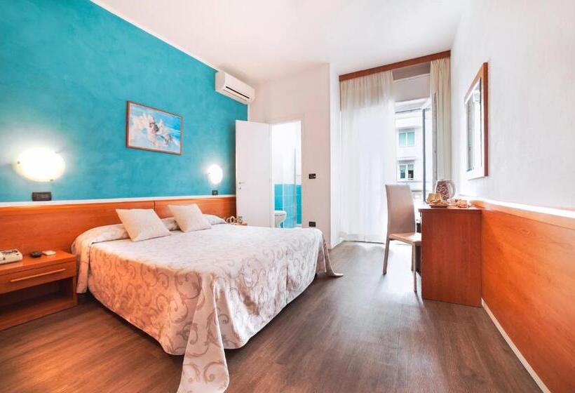 اتاق اساندارد با چشمانداز جانبی به دریا, Bisanzio