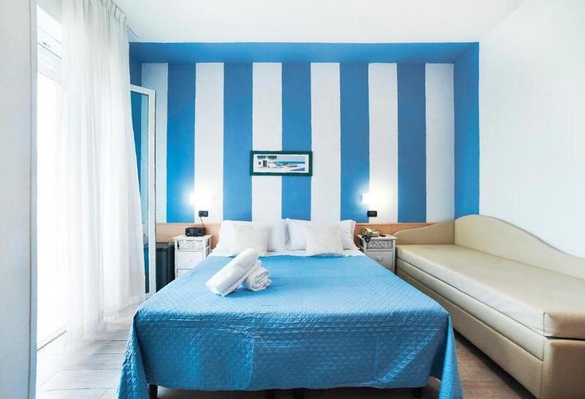 اتاق خانوادگی با چشمانداز جانبی دریا, Bisanzio