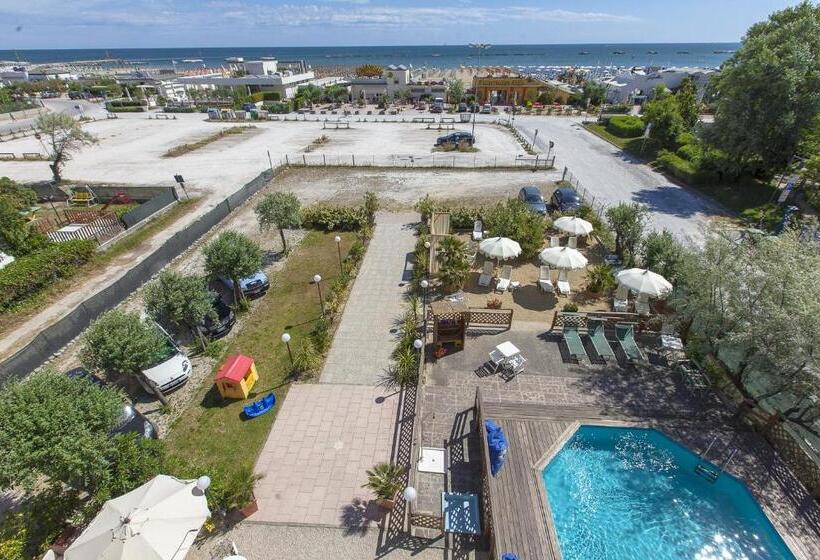 اتاق خانوادگی با چشمانداز دریا, Bisanzio