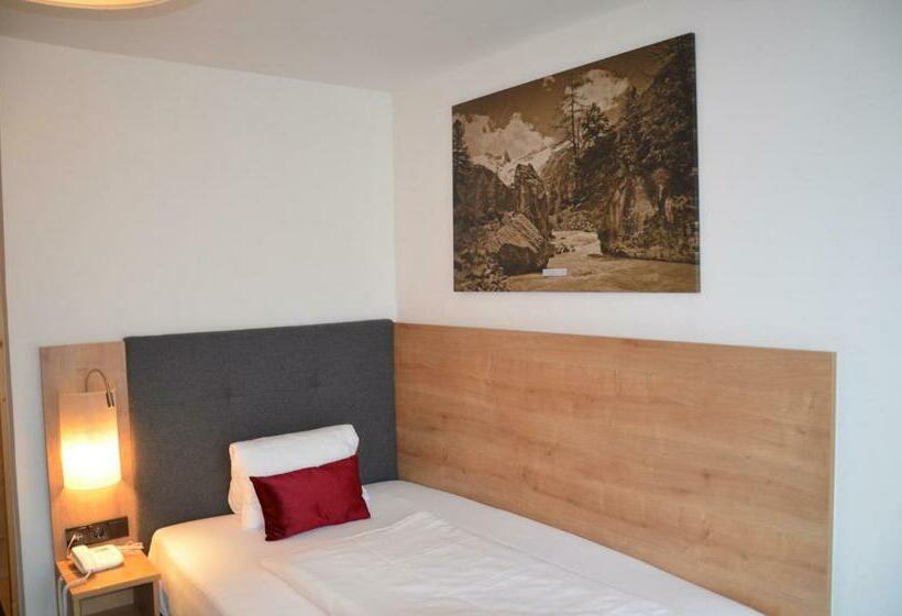 标准单人间, Der Dolomitenhof   Tristach