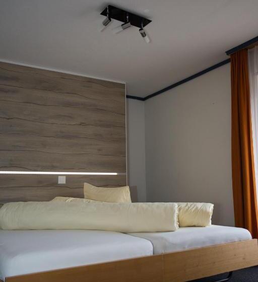 ファミリールーム, Eden