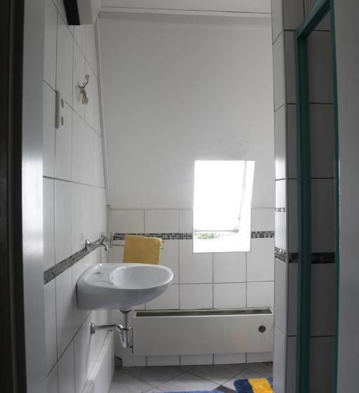 バス共有のスタンダードルーム, Sessellift