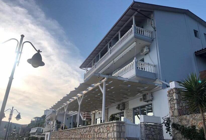 스탠다드 4인용 룸 바다전망, Te Stefi