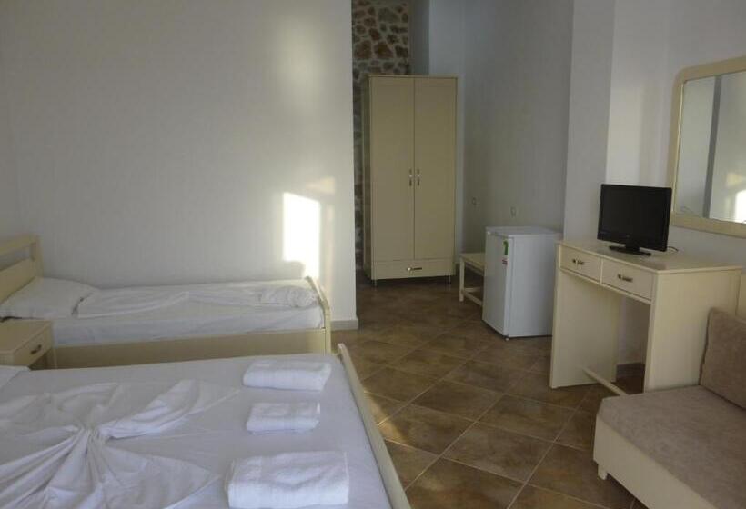 Triple Room Sea View, Te Stefi