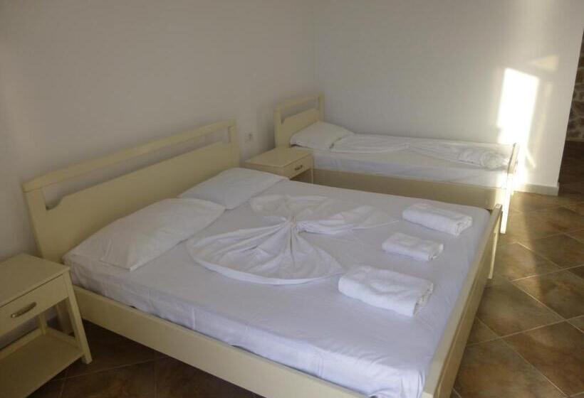 Triple Room Sea View, Te Stefi
