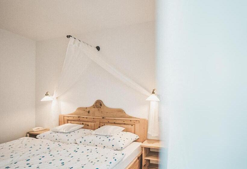 ガーデンビュースタンダードルーム, Turmwies