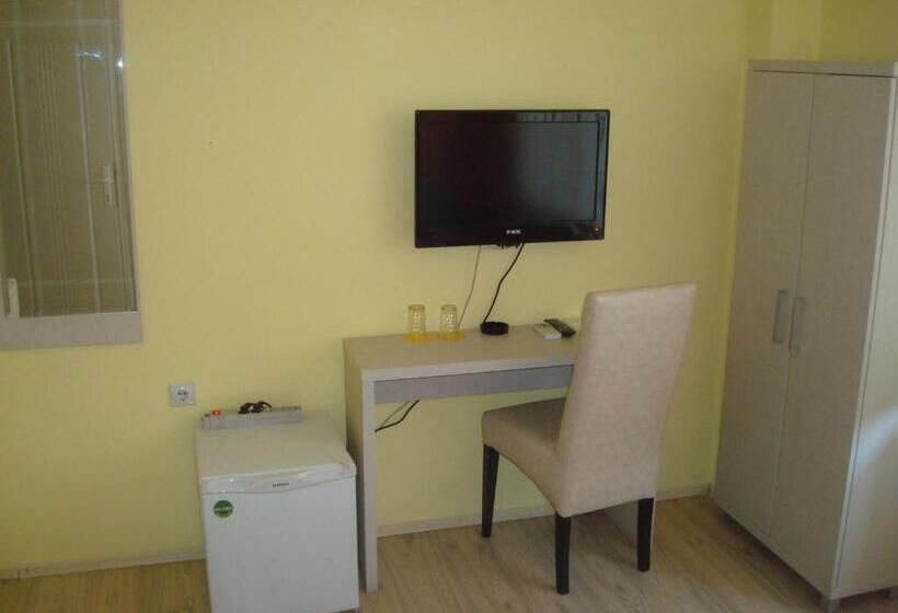 اتاق استاندارد, Linda Bed And Breakfast