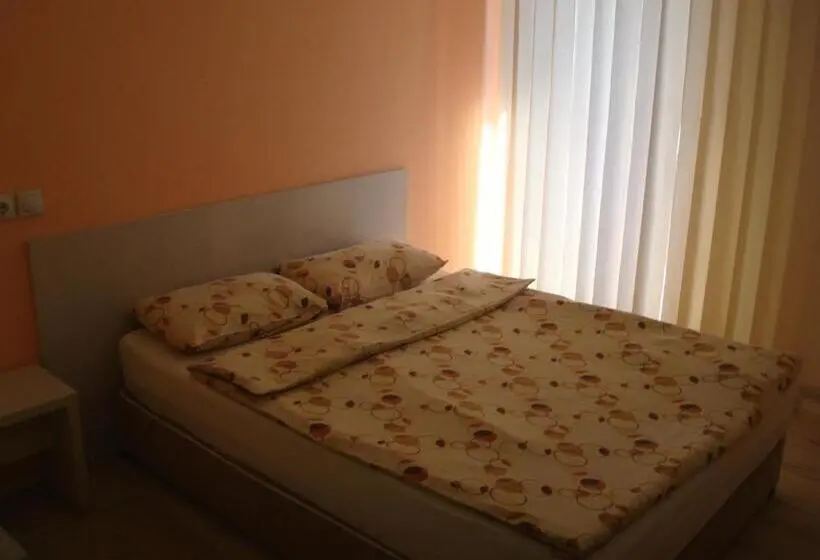 اتاق استاندارد چهار تخته, Linda Bed And Breakfast